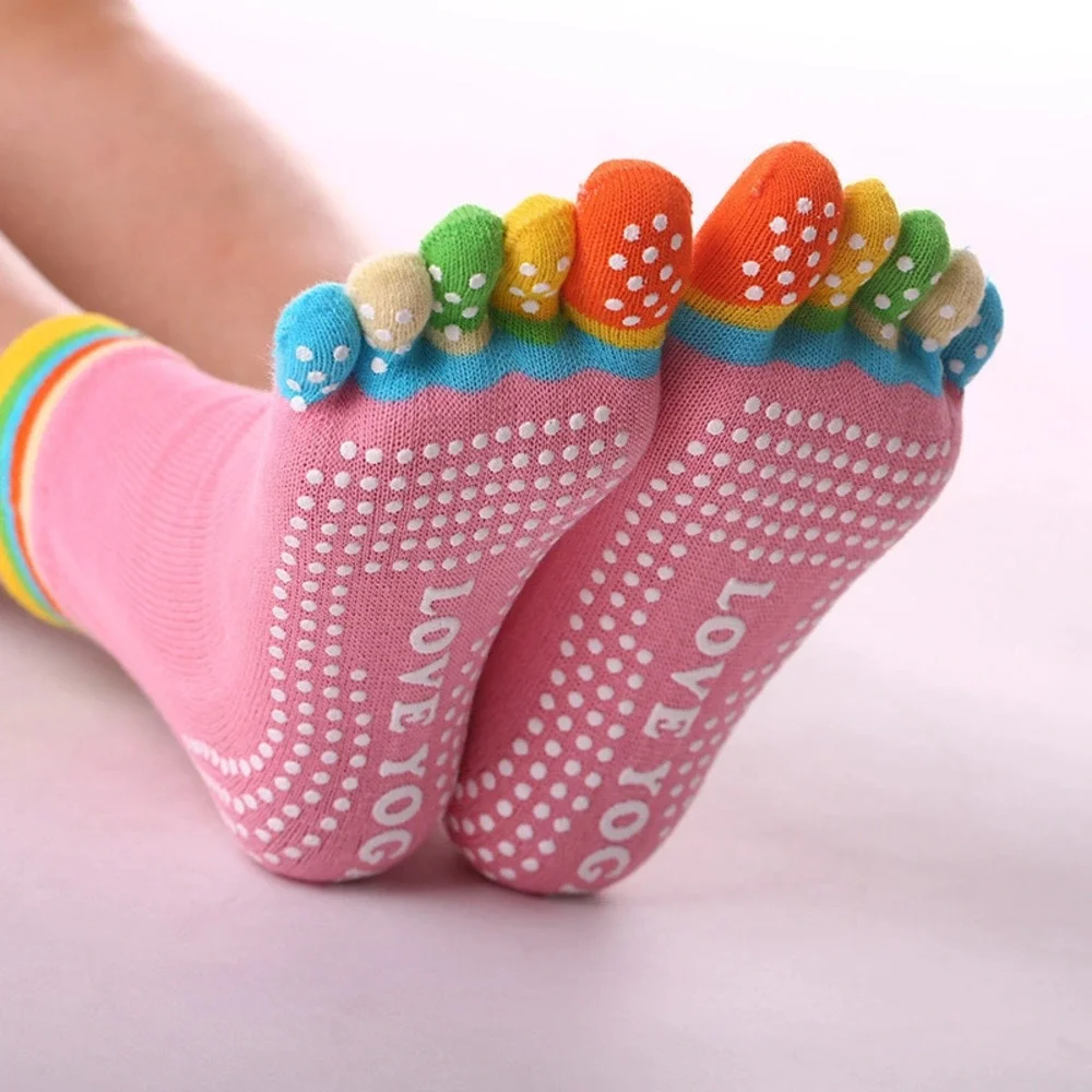 X33  Rainbow Pilates Five Toe Grip Socks One Size